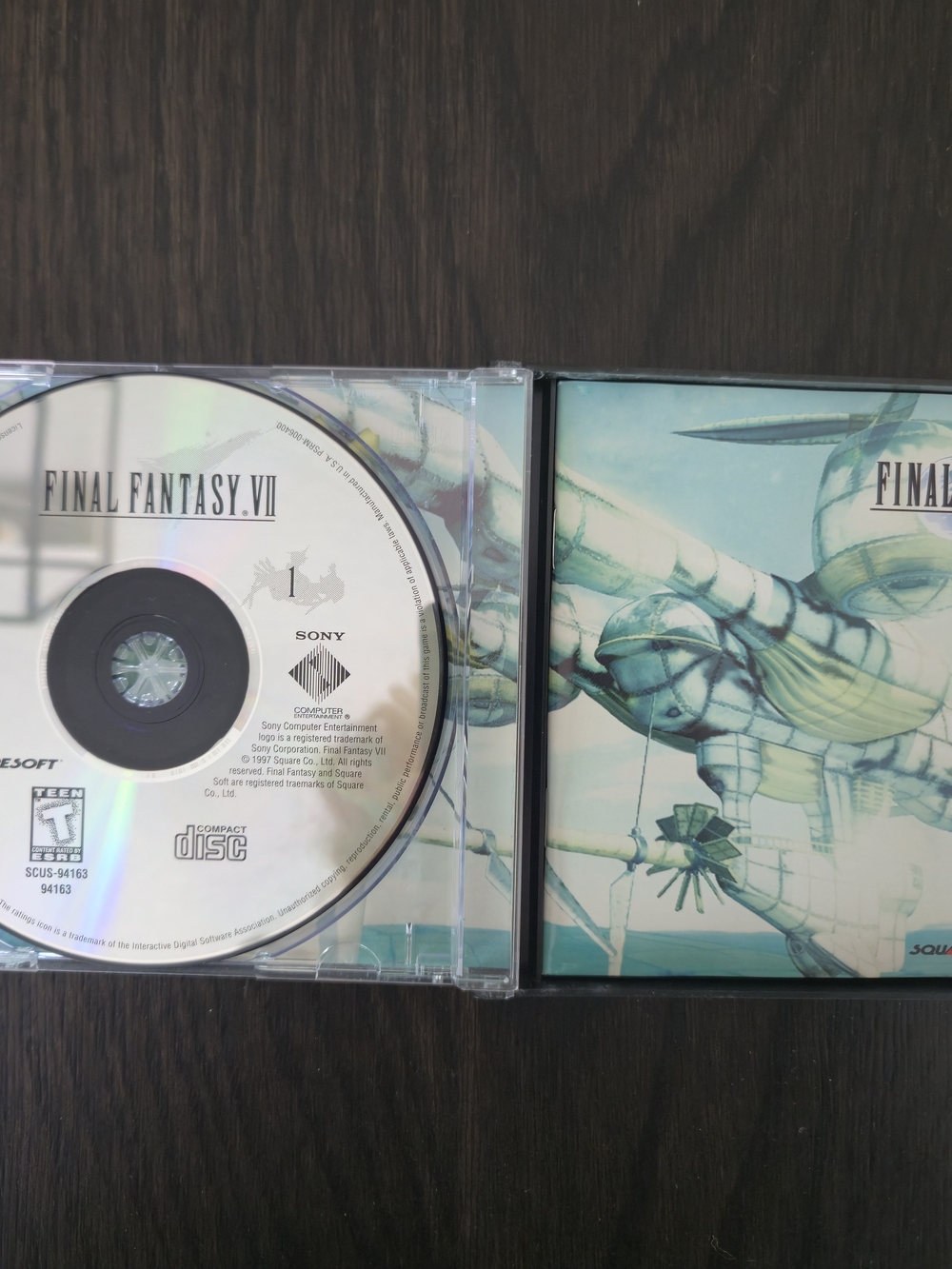 Final Fantasy VII 3-Disc PS1 Playstation 1 Greatest Hits Video Game - Picture 3 of 4